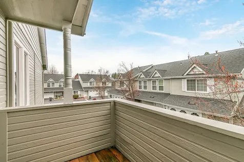1224 N Modoc Avenue Medford OR 97504