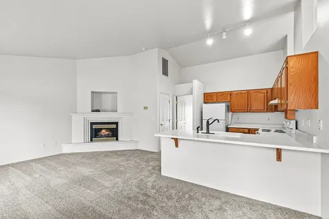 1224 N Modoc Avenue Medford OR 97504