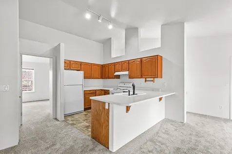 1224 N Modoc Avenue Medford OR 97504