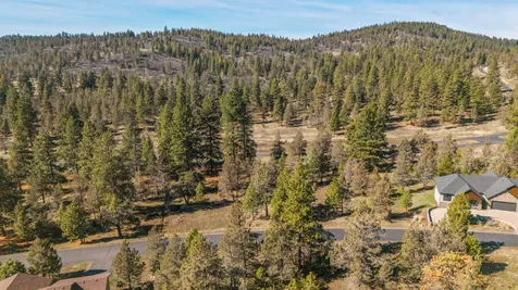1132 Paper Birch Way Klamath Falls OR 97601