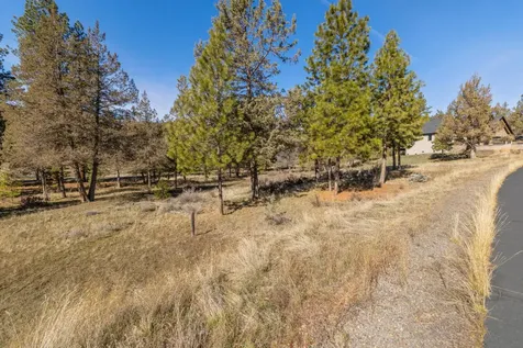 1132 Paper Birch Way Klamath Falls OR 97601