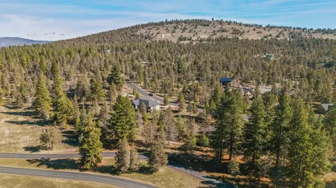 1132 Paper Birch Way Klamath Falls OR 97601