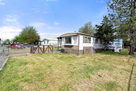 2533 Terrmont Street White City OR 97503
