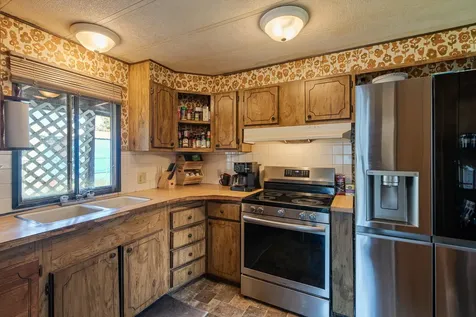 2533 Terrmont Street White City OR 97503