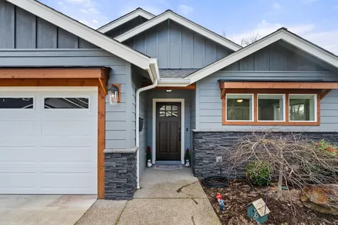 2035 SW Truman Way Grants Pass OR 97526