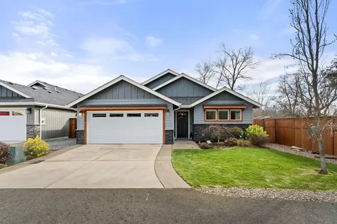 2035 SW Truman Way Grants Pass OR 97526