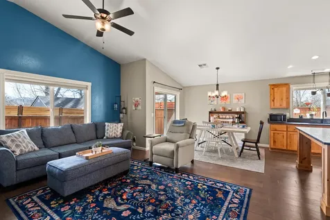 2035 SW Truman Way Grants Pass OR 97526