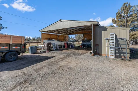481 SW Helmholtz Way Redmond OR 97756