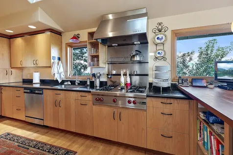 290 Skycrest Drive Ashland OR 97520
