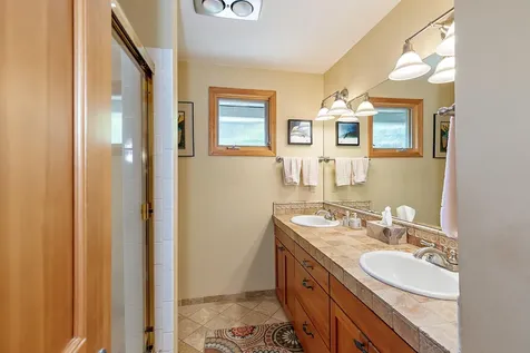 290 Skycrest Drive Ashland OR 97520