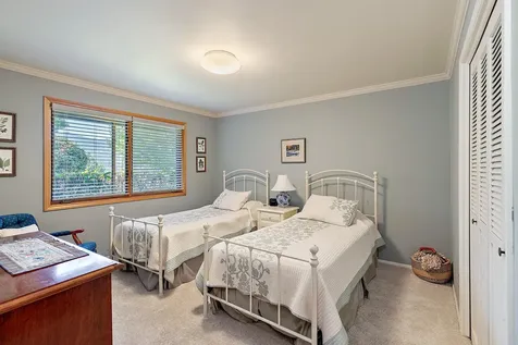 290 Skycrest Drive Ashland OR 97520