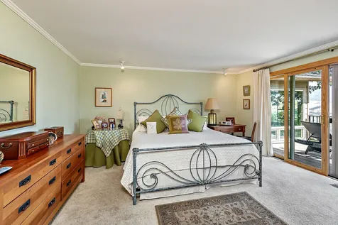 290 Skycrest Drive Ashland OR 97520