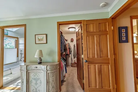 290 Skycrest Drive Ashland OR 97520