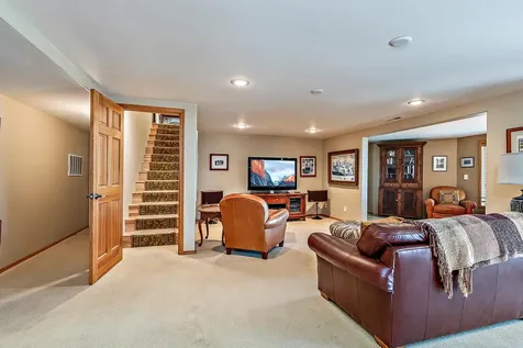 290 Skycrest Drive Ashland OR 97520