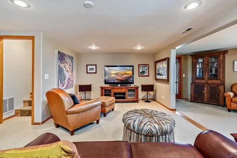 290 Skycrest Drive Ashland OR 97520