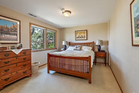 290 Skycrest Drive Ashland OR 97520