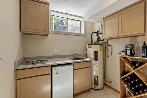 290 Skycrest Drive Ashland OR 97520