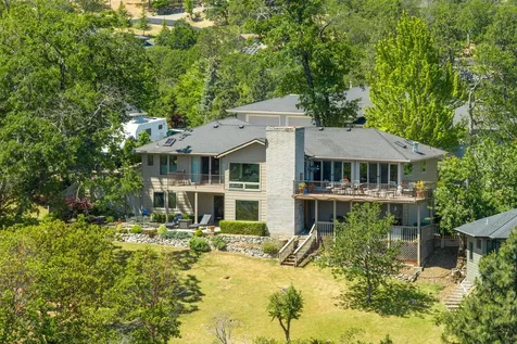 290 Skycrest Drive Ashland OR 97520