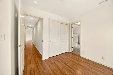 523 Strawberry Lane Ashland OR 97520