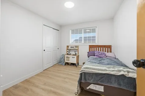 1915 SW 23rd Street Redmond OR 97756
