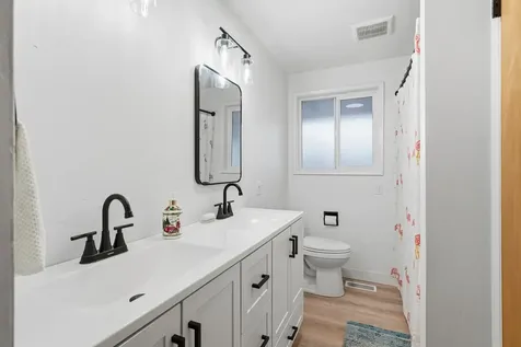 1915 SW 23rd Street Redmond OR 97756