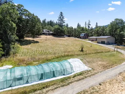 510 Copper Drive Grants Pass OR 97527
