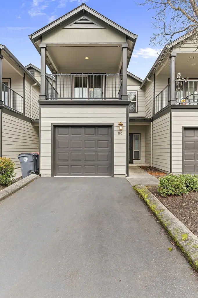 185 Logan Avenue Central Point OR 97502