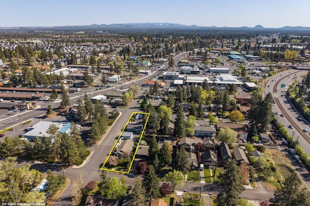 195 SE Roosevelt Avenue Bend OR 97702