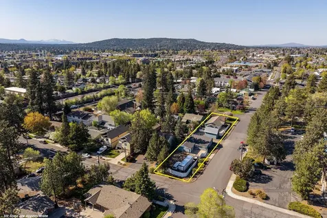 195 SE Roosevelt Avenue Bend OR 97702