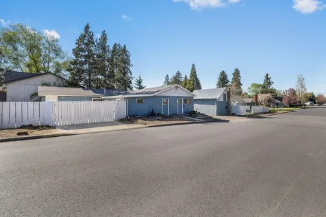 195 SE Roosevelt Avenue Bend OR 97702