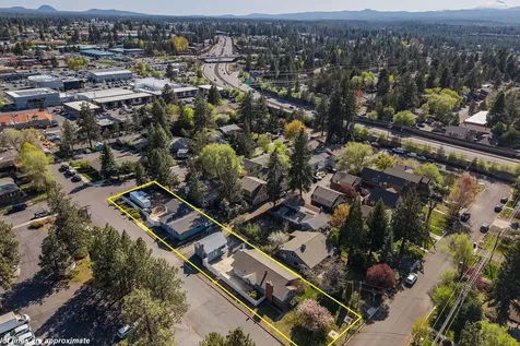 195 SE Roosevelt Avenue Bend OR 97702