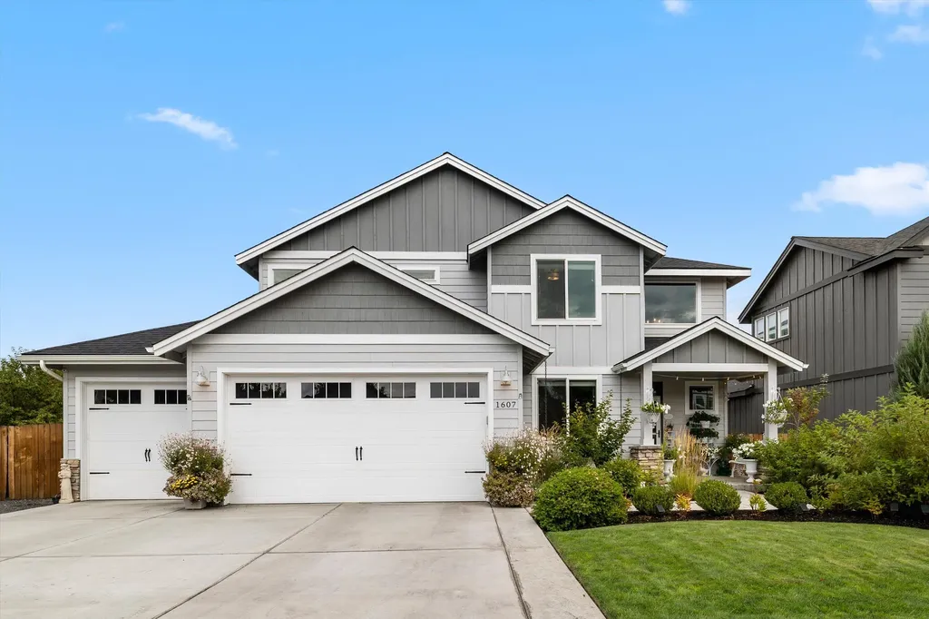 1607 NW Underpass Avenue Redmond OR 97756