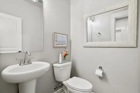 1607 NW Underpass Avenue Redmond OR 97756