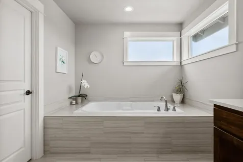 1607 NW Underpass Avenue Redmond OR 97756