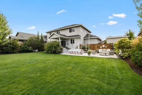 1607 NW Underpass Avenue Redmond OR 97756