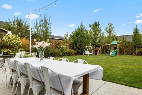 1607 NW Underpass Avenue Redmond OR 97756