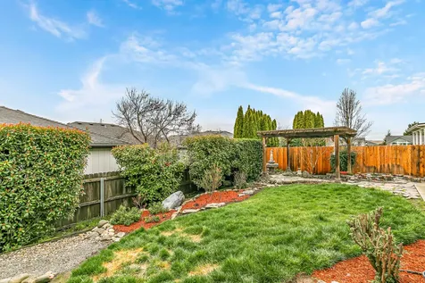 1620 Edgevale Avenue Medford OR 97504