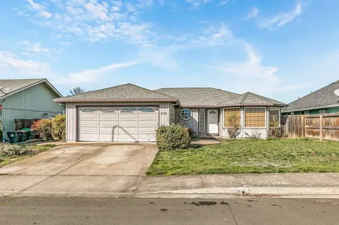 278 Sparrow Way Medford OR 97501