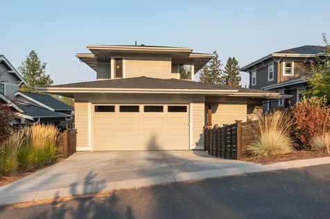 1885 NW Hartford Avenue Bend OR 97703