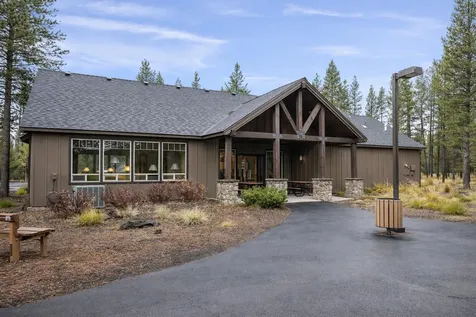 51861 Hollinshead Place La Pine OR 97739