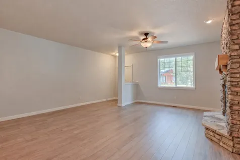51861 Hollinshead Place La Pine OR 97739