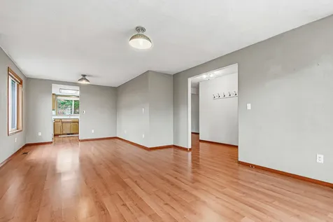 1813 Cascadia Circle Medford OR 97504