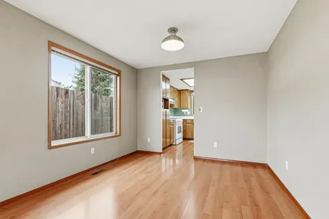 1813 Cascadia Circle Medford OR 97504