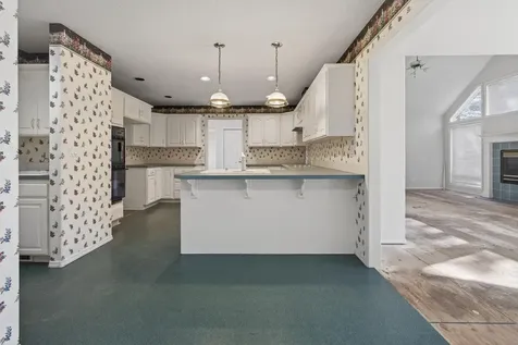 2440 SW Indian Avenue Redmond OR 97756