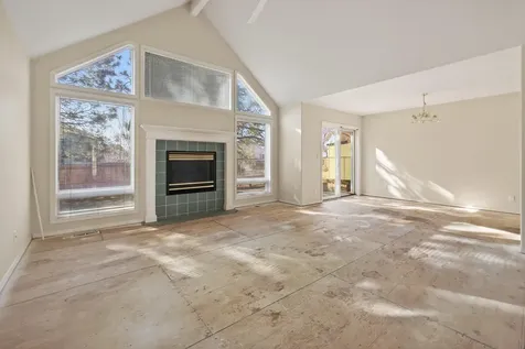 2440 SW Indian Avenue Redmond OR 97756