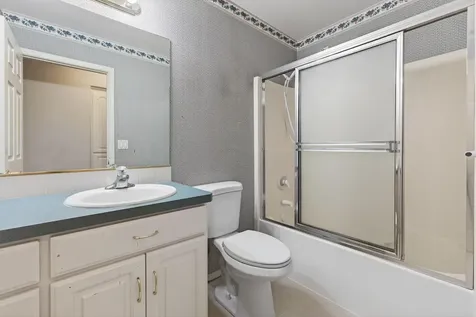 2440 SW Indian Avenue Redmond OR 97756