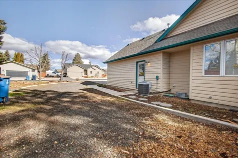 2440 SW Indian Avenue Redmond OR 97756