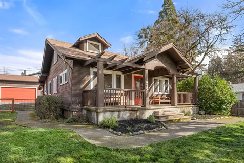 420 NW Savage Street Grants Pass OR 97526