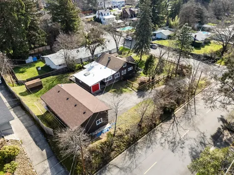 420 NW Savage Street Grants Pass OR 97526