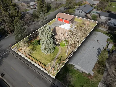 420 NW Savage Street Grants Pass OR 97526